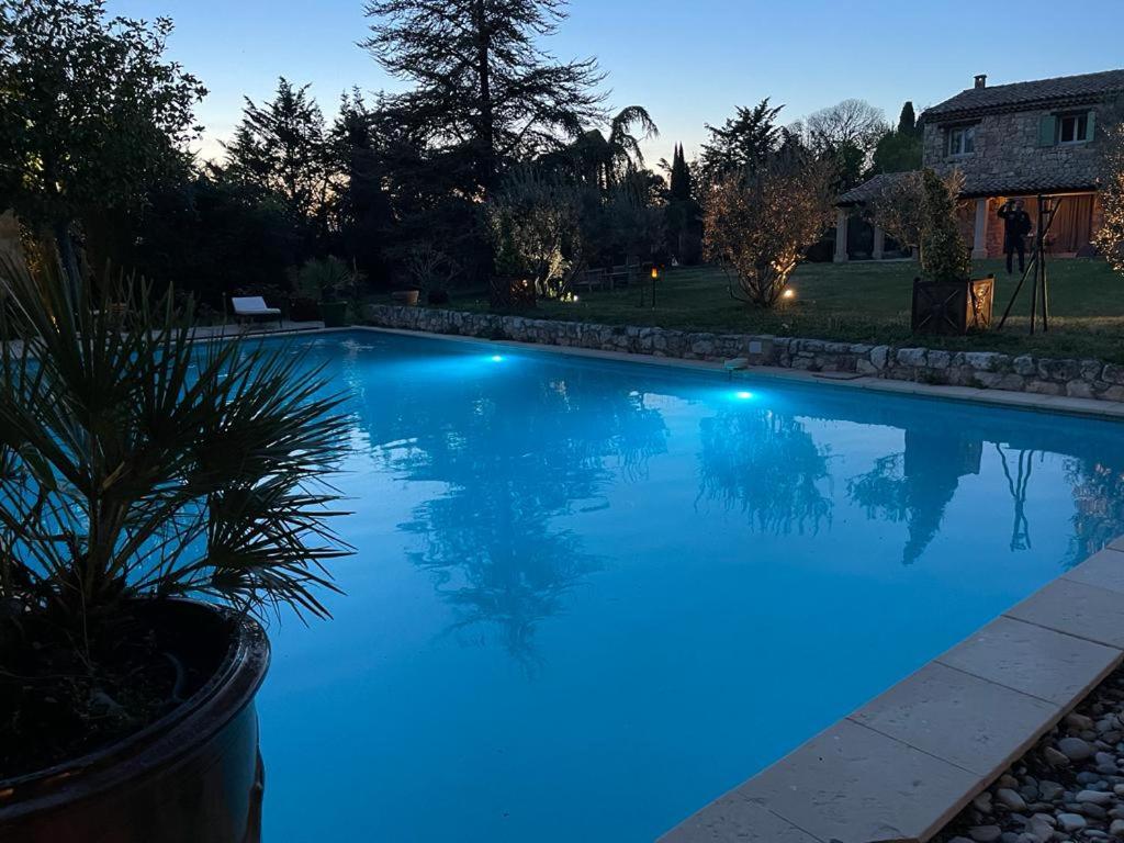 Gite Au Coeur De La Provence & Spa سان كانا المظهر الخارجي الصورة