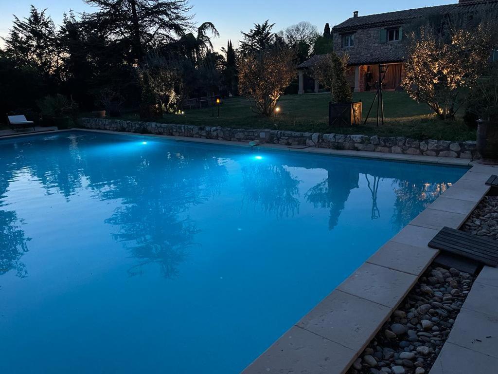 Gite Au Coeur De La Provence & Spa سان كانا المظهر الخارجي الصورة
