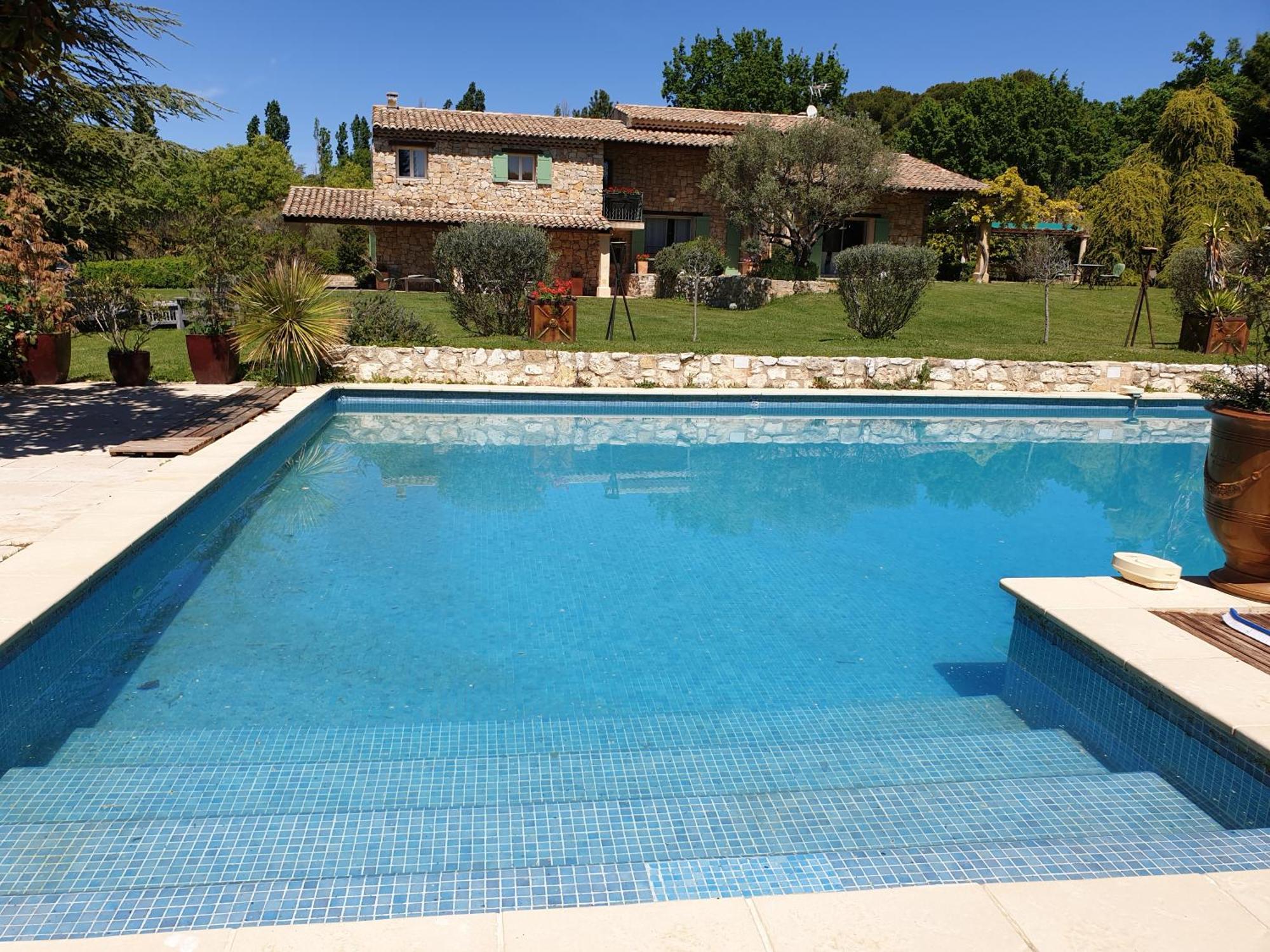 Gite Au Coeur De La Provence & Spa سان كانا المظهر الخارجي الصورة